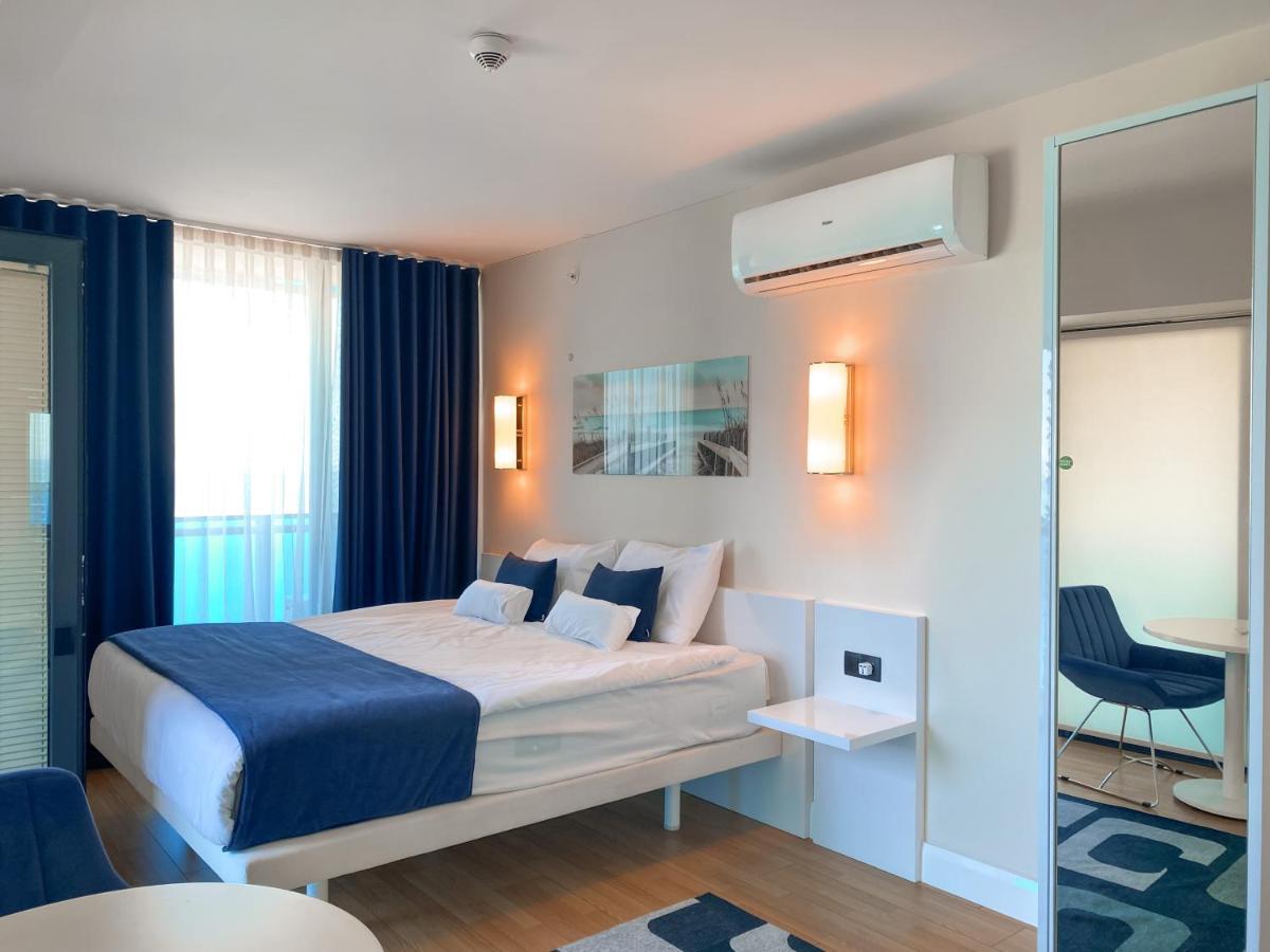 Seaside Vip40 Hotel Batumi Exterior photo