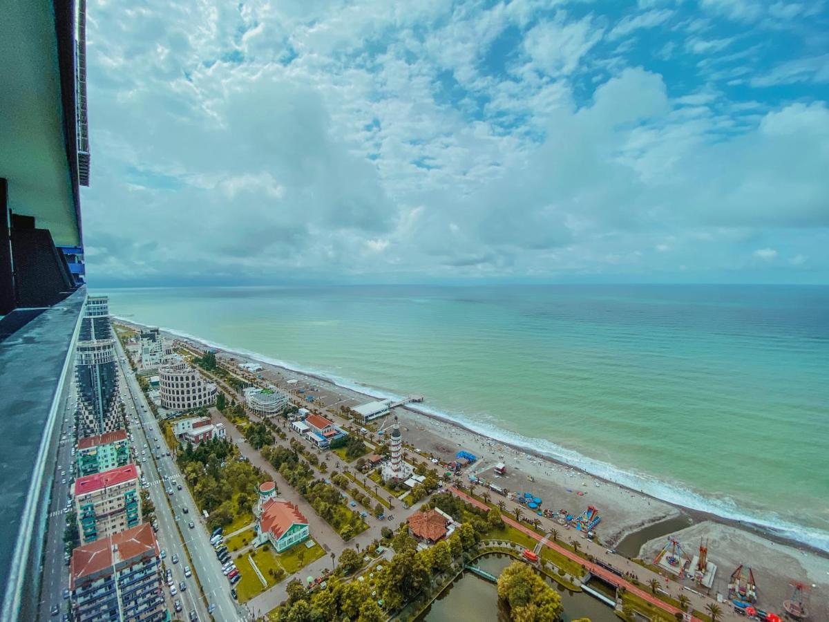 Seaside Vip40 Hotel Batumi Exterior photo